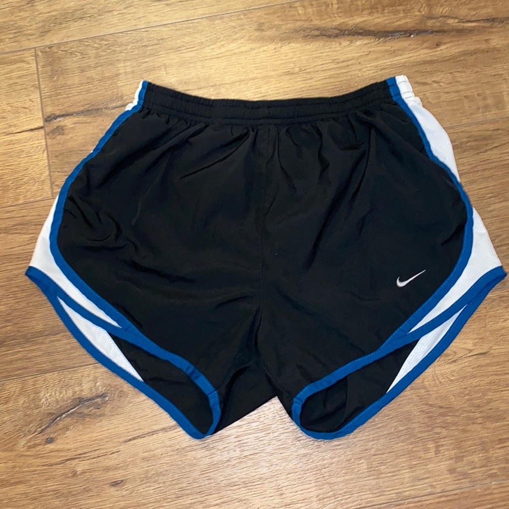 Nike Dri Fit shorts - Small - black